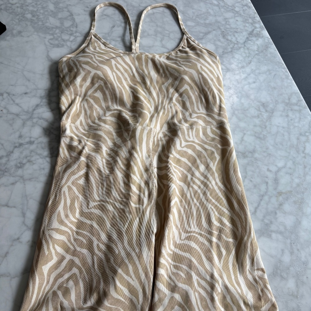 NWT Old Navy Activewear Shorts Romper L